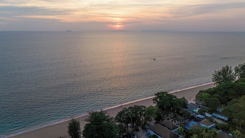 Lanta Sand Resort & Spa