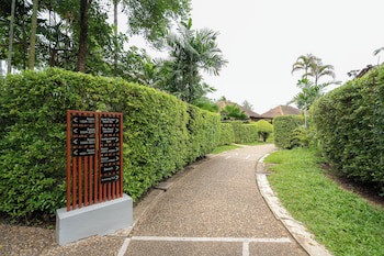 Lanta Sand Resort & Spa