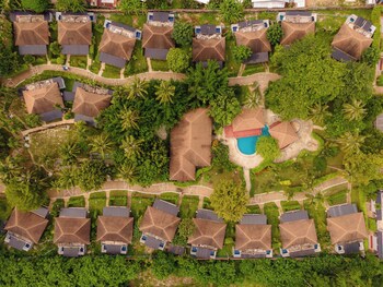 Lanta Sand Resort & Spa