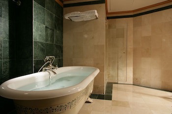Chelsea Plaza Hotel Dubai