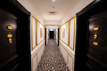 The Luxe Avenue Hotel fotoğrafı