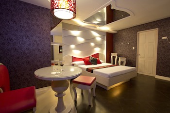 Victoria Court Suites - Pasig