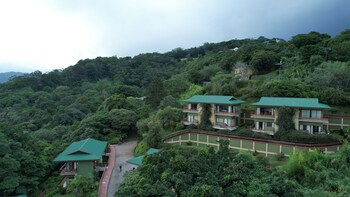 Ficus Sunset Suites