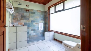 Ficus Sunset Suites