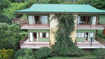 Ficus Sunset Suites