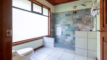 Ficus Sunset Suites