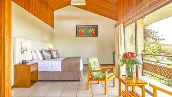 Ficus Sunset Suites