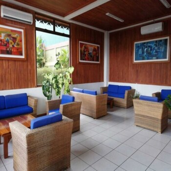 Ficus Sunset Suites