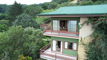 Ficus Sunset Suites