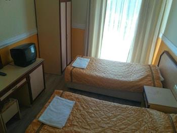 Kleopatra Bebek Hotel
