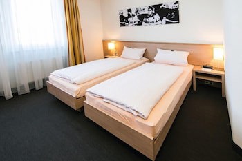 Business Sporthotel Großwallstadt galeri fotoğrafı