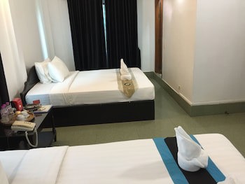Central Night Hotel