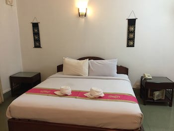 Central Night Hotel