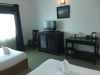 Central Night Hotel