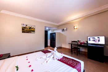 Central Night Hotel