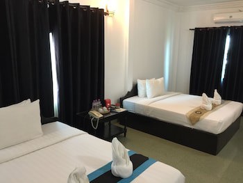 Central Night Hotel