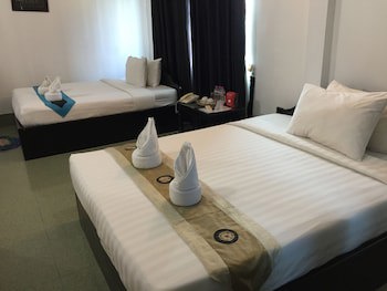 Central Night Hotel