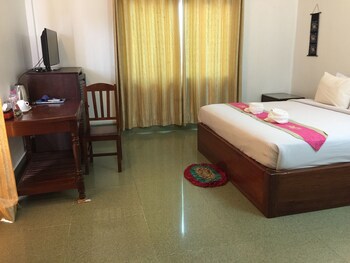 Central Night Hotel