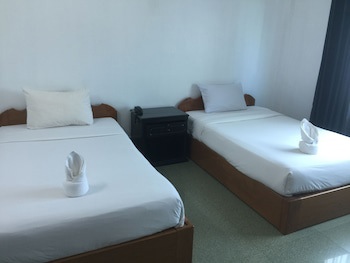 Central Night Hotel