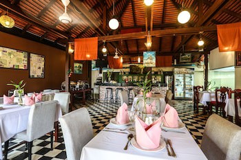 Central Night Hotel