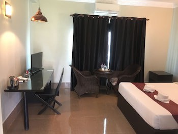 Central Night Hotel