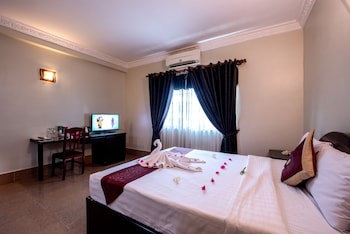 Central Night Hotel