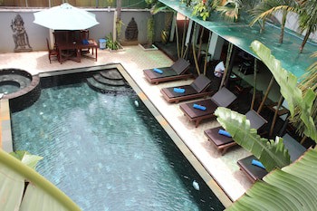 Central Night Hotel