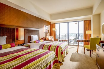 Southern Beach Hotel & Resort Okinawa