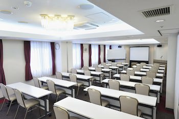 Court Hotel Shinyokohama