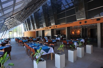 Mana Hotel