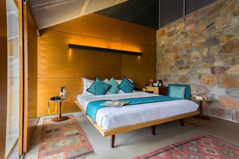 Mana Hotel