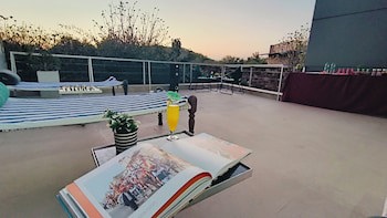 Mana Hotel