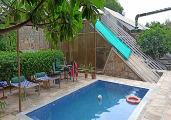 Mana Hotel