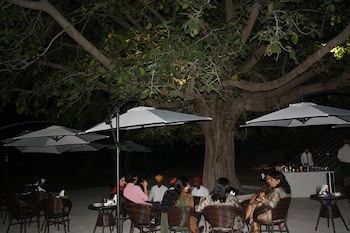 Mana Hotel