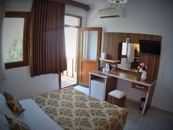 Manuela Hotel galeri fotoğrafı