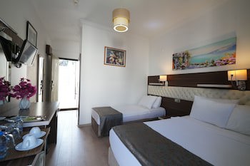 Manuela Hotel galeri fotoğrafı