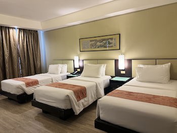 Circle Inn - Iloilo City Center