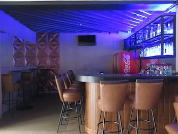 Circle Inn - Iloilo City Center