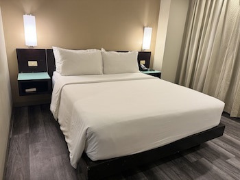 Circle Inn - Iloilo City Center