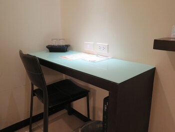 Circle Inn - Iloilo City Center
