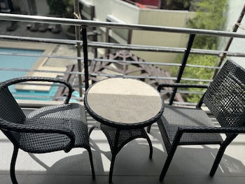 Circle Inn - Iloilo City Center