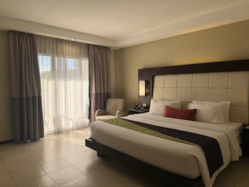 Circle Inn - Iloilo City Center