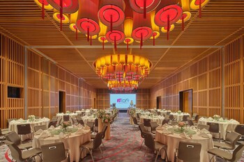 Aloft Singapore Novena