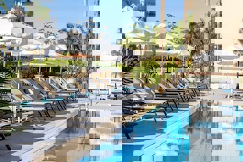 Kapetanios Limassol Hotel