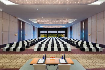 Crowne Plaza Kochi, An Ihg Hotel