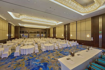 Crowne Plaza Kochi, An Ihg Hotel