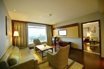 Crowne Plaza Kochi, An Ihg Hotel