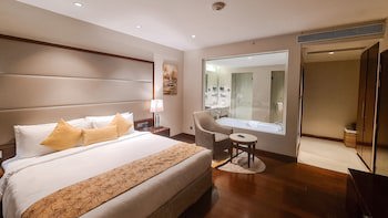 Crowne Plaza Kochi, An Ihg Hotel