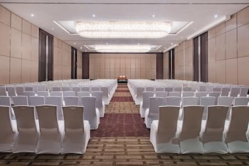 Crowne Plaza Kochi, An Ihg Hotel