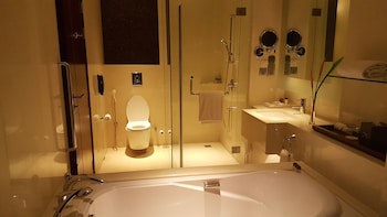 Crowne Plaza Kochi, An Ihg Hotel